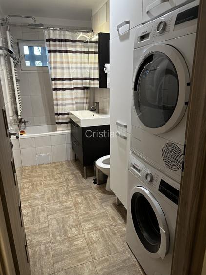 &Icirc;nchiriez apartament, Ghe Lazar, 3 camere renovat - 6