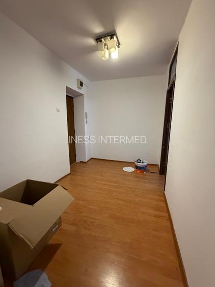 Eroilor Stirbei Voda - apartament cu 2 camere nemobilate - constructie 1990 - 3