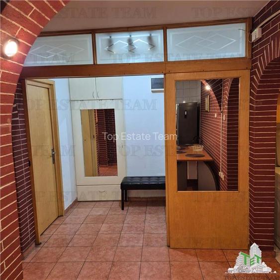 Apartament cu 4 camere renovat complet - 9