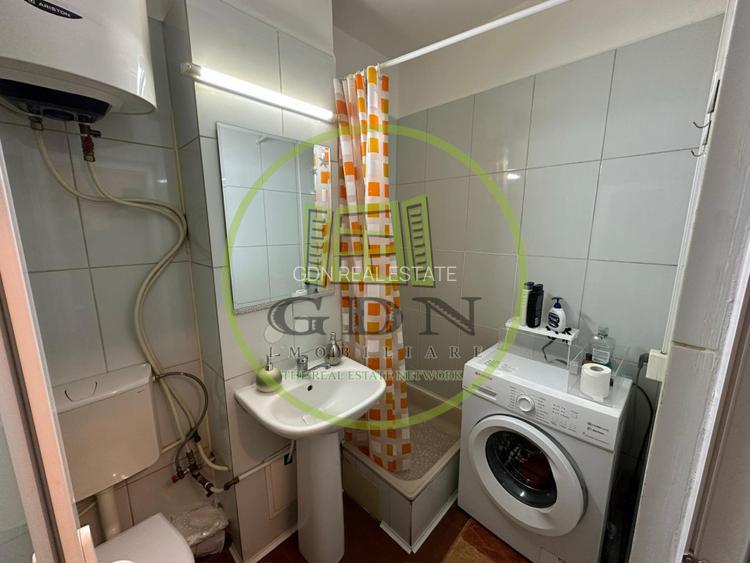 Garsoniera 40 mp, decomandata, Centru, Zona Universitatea din Craiova - 4