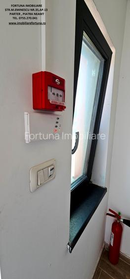 Complex imobiliar:cladire birouri,2 hale noi si 3424mp teren, Piatra Neamt - 17