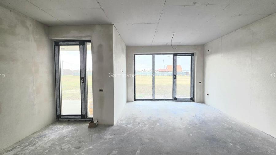 Imobil cu destinatie multipla - comercial si de locuit in Santandrei, Bihor - 20