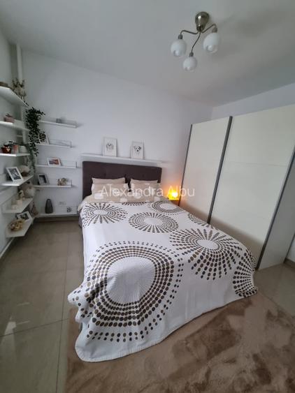 Vând apartament 2 camere parter stradal cartier pajura sector 1 - 7