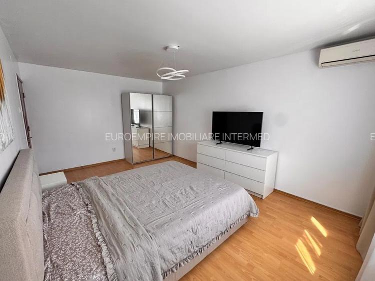 Apartament de lux cu 3 camere , zona FALEZA NORD - 3