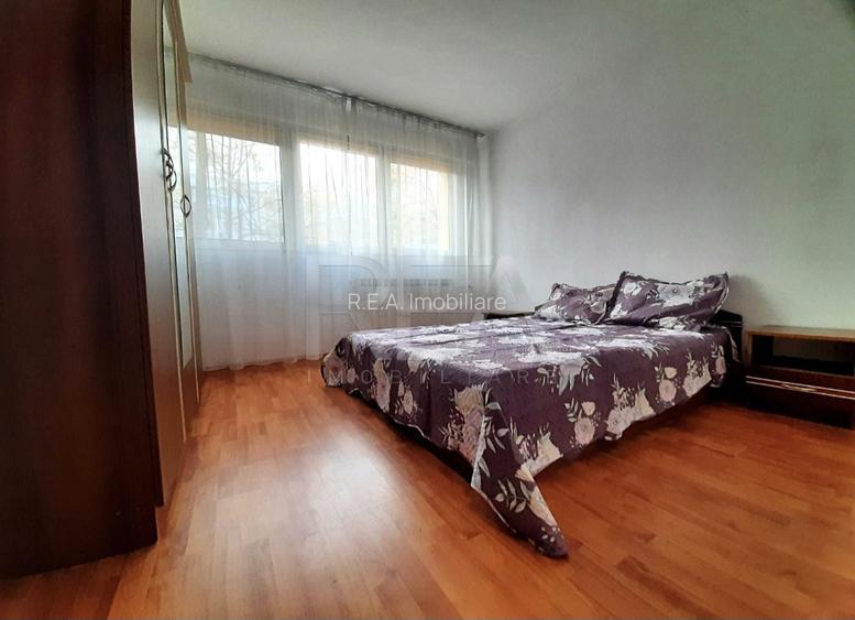 2 camere decomandat, et. 1/4, bloc tip P-Favorit - 2