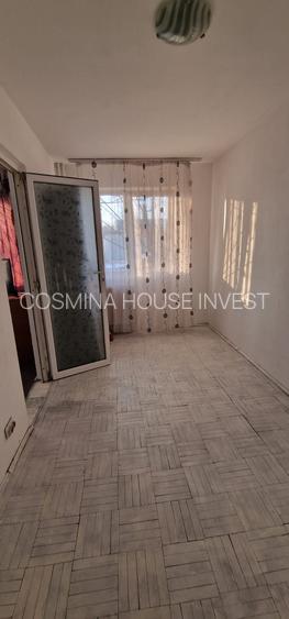 Podul Inalt ,se vinde la parter apartament 2 camere pret 44500 euro - 10