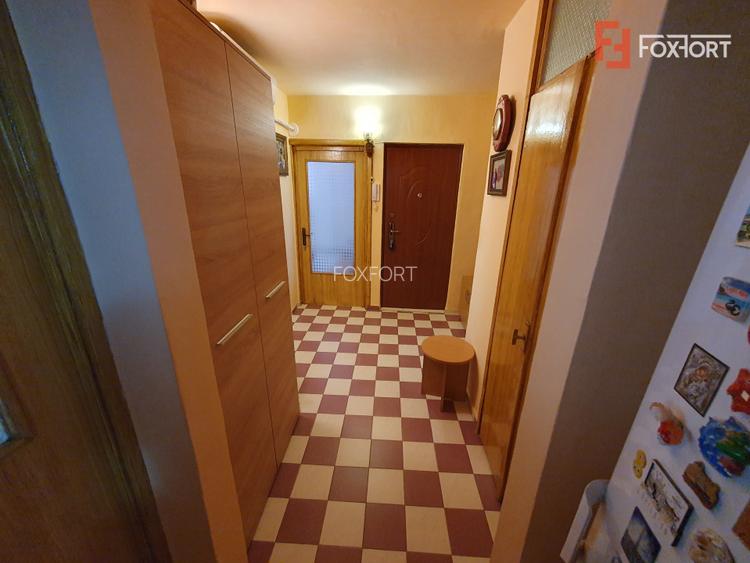Apartament cu 2 camere decomandat, etaj 1, zona Girocului - 8