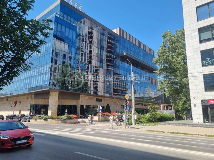 ULTRACENTRAL! Etaj intermediar! Apartament 2 camere 56mp, PALAS, CT, AC - 3