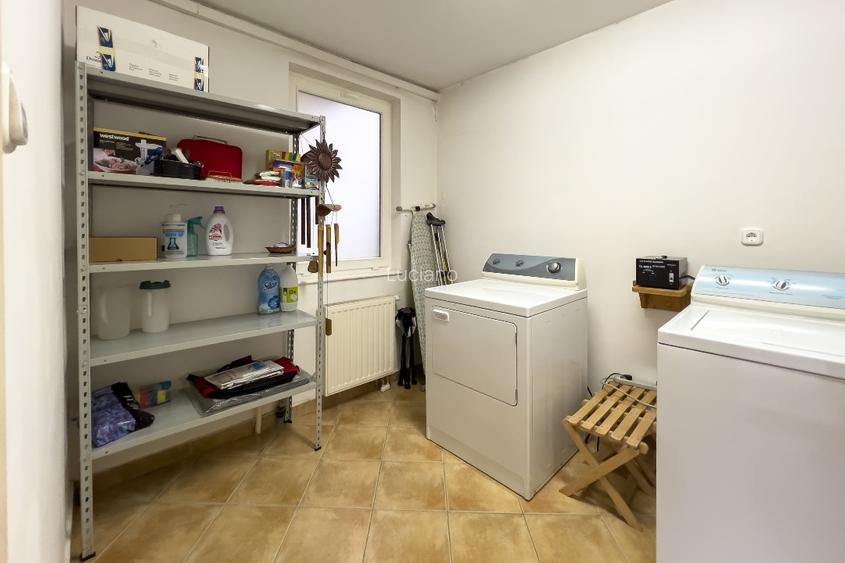 Casă frumoasă și mobilată în Livezeni - 12