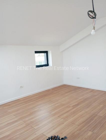 Vila Tunari str. Paris, 5 camere, curte 300  mp, 400 mp construiti - 6