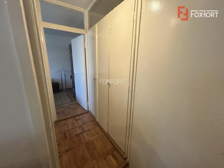 Apartament cu 3 camere de vanzare - Girocului - 13