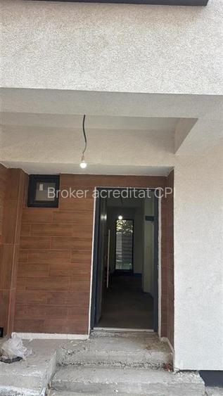 Jumatatea interioara  de duplex de vanzare la pret de apartament! - 12