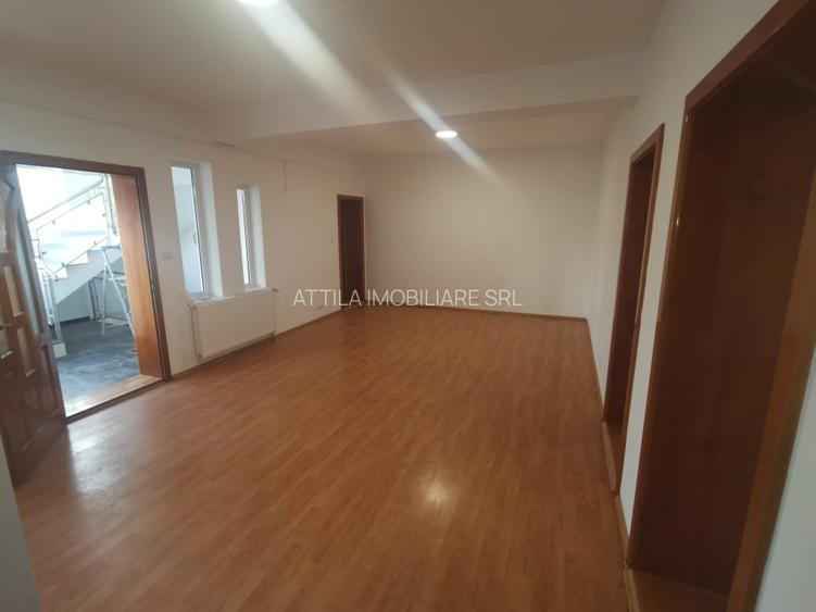 Blascovici casa 300 mp 1900 euro - 5