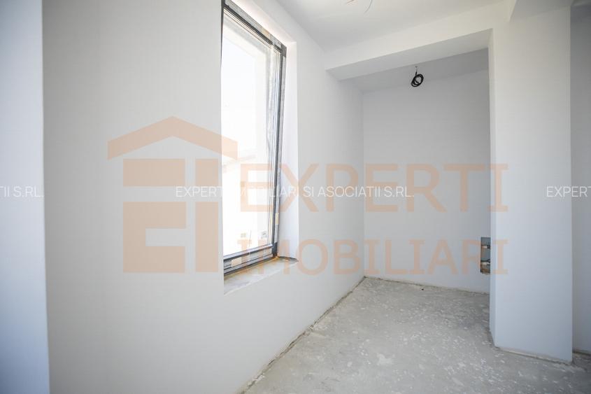 Vila situata in Palazu Mare zona Elvila  - 14