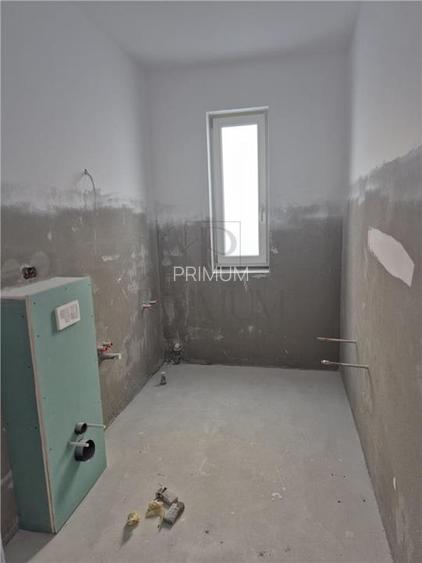 Duplex spatios - 4 dormitoare - zona in plina dezvoltare. - 15