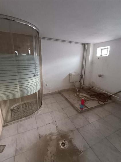 Hala 190 mp, D+P din boltari, intre Garii si C.Galati