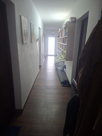 VILA SPATIOASA IN BOLDESTI-SCAENI, 6CAMERE+1000MP