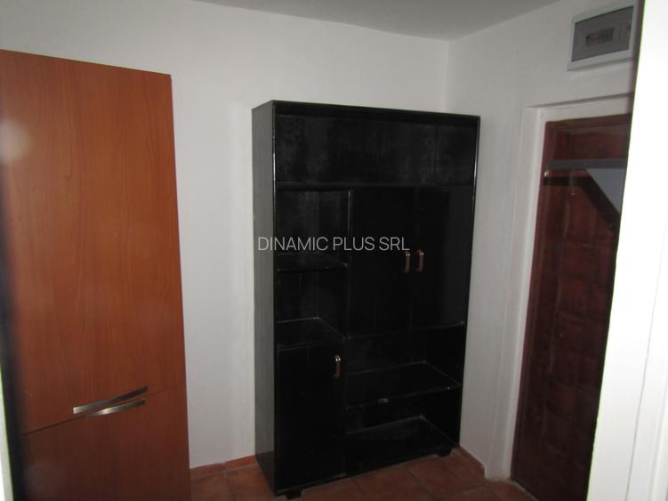 Apartament cu doua camere , zona Mihai Viteazul - 24