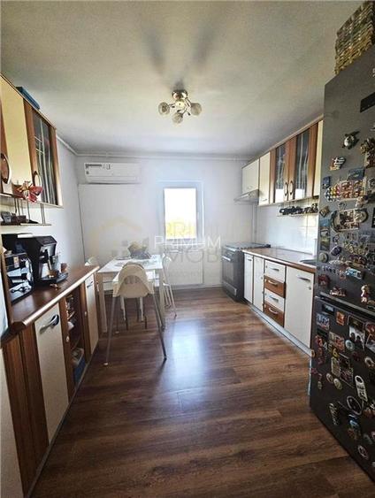 LIPOVEI - 3 cam - 2 bai - 2 balcoane - centrala proprie - clima - ETAJ 3 - 7