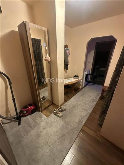 Decomandat, mobilat si utilat la etajul 3 - 2