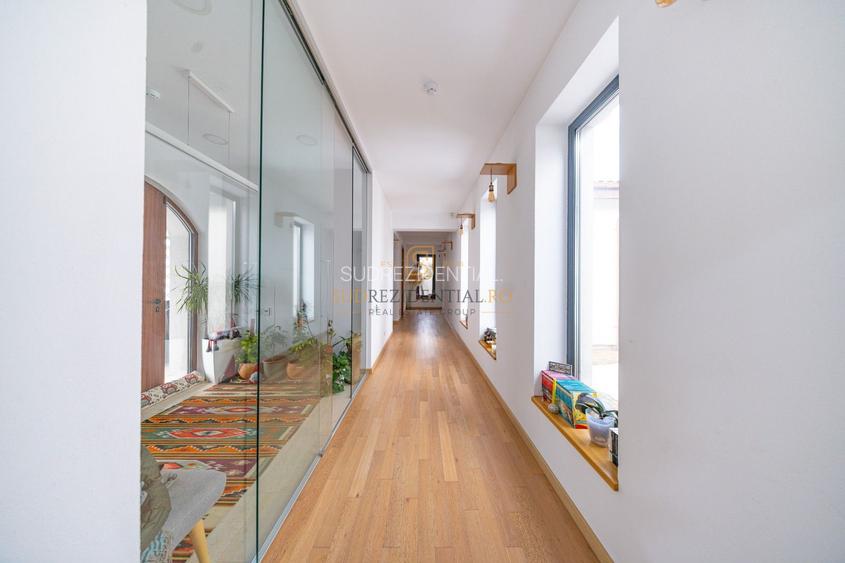 Resedinta spectaculoasa  – Vila exclusivista deschidere directa la lac - 17