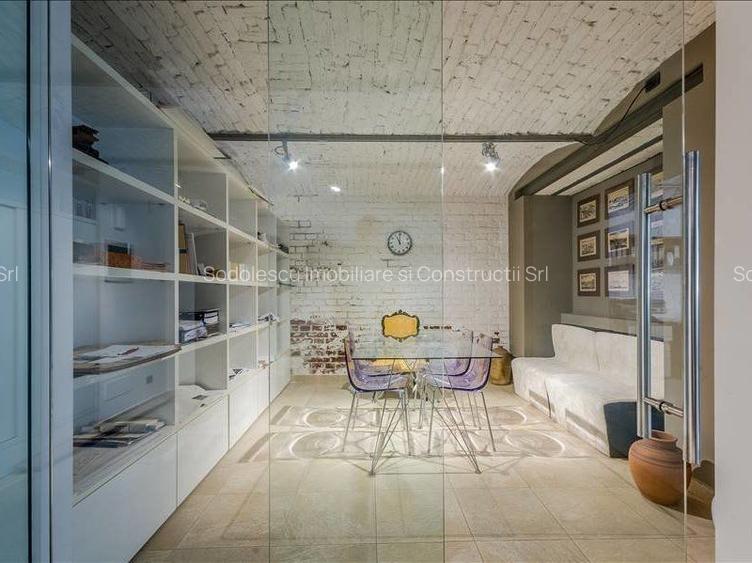 Spatiu pentru birouri in imobil renovat, situat in Piata Unirii - 7