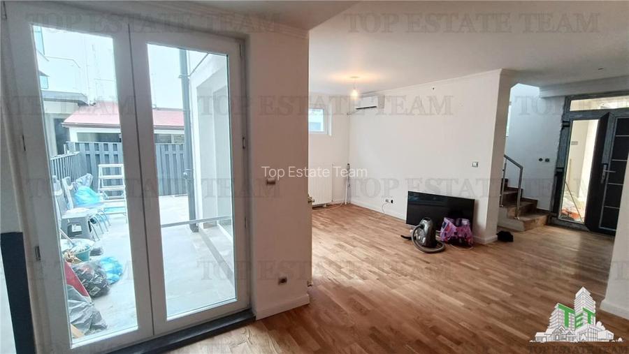 Casa de vanzare in Tunari - 3