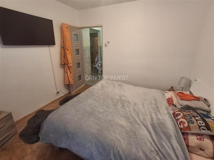 Apartament 3 camere decomandat 2 balcoane pivnita zona Valea Aurie - 12