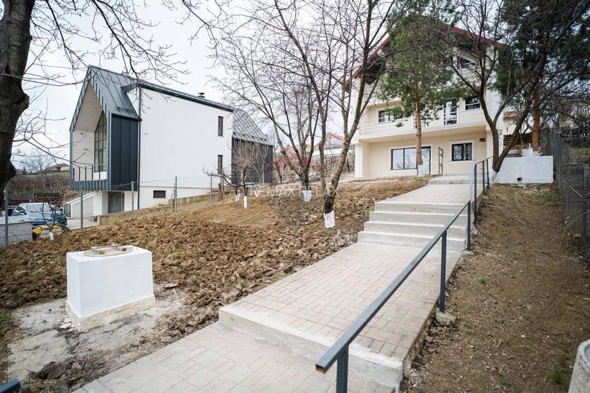 Vilă de Vânzare cu 5 Camere, Teren 1000mp - Bucium, Iași - Comision 0% - 5