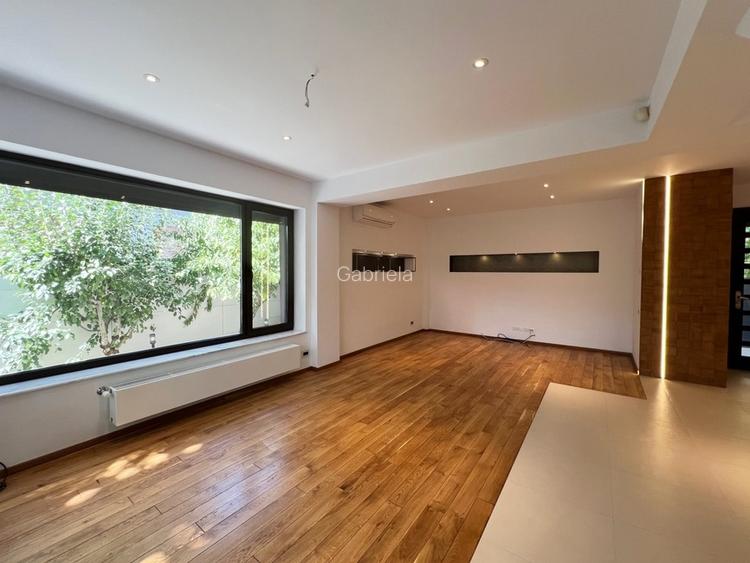 Vila  P+E,  finisaje de exceptie, piscina , IANCU NICOLAE -  Cambridge School - 3