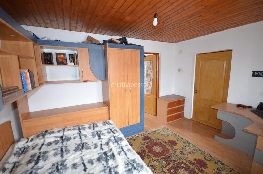 ocazie ,de vanzare casa cu 5 camere, teren 750mp - 5