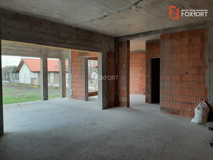 Casa individuala cu 5 camere de vanzare in localitatea Dumbravita - 6