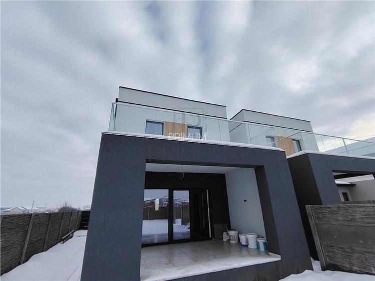 COMISION ZERO  -  Duplex modern - separat prin camera tehnica - teren generos. - 5