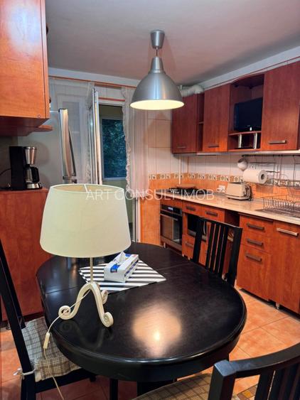 Teiul Doamnei |3 Camere | Et 2 | Balcon Inchis | Parcare  - 5