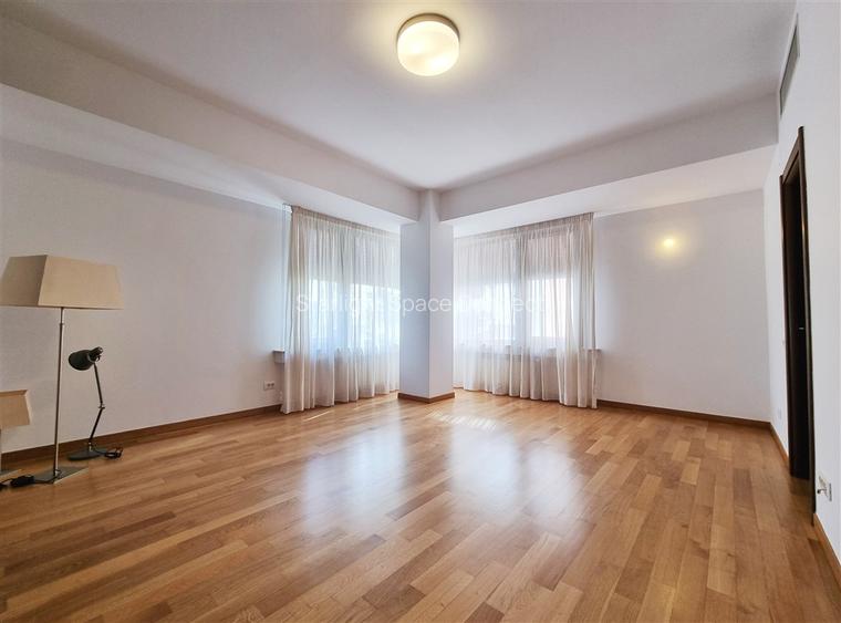 Spacious 2-bedroom Rent | Kiseleff Gated Condominium | Underground Parking - 11