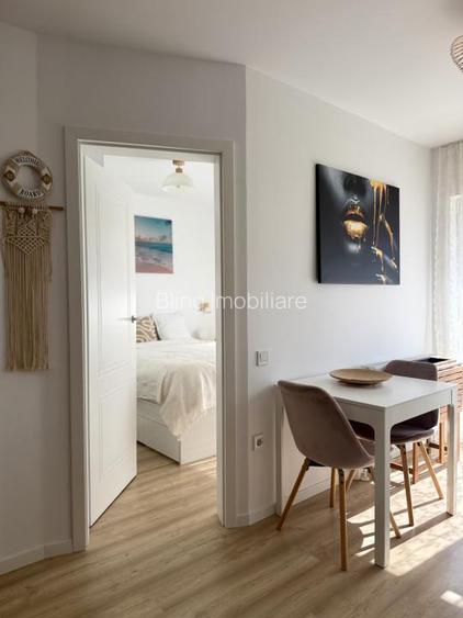 Apartament la cheie , 2 camere+balcon,etaj intermediar - 3