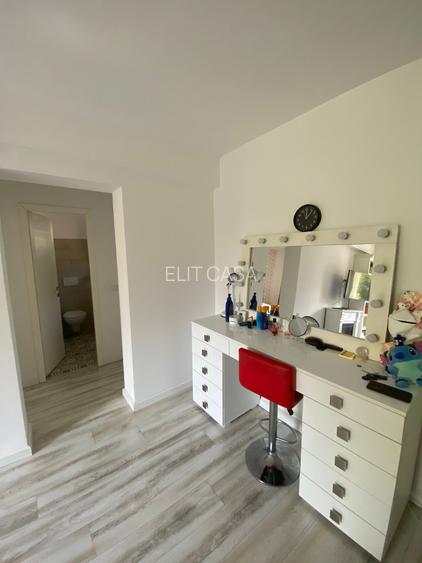 Apartament cu 2 camere, zona Podu Ros - 3