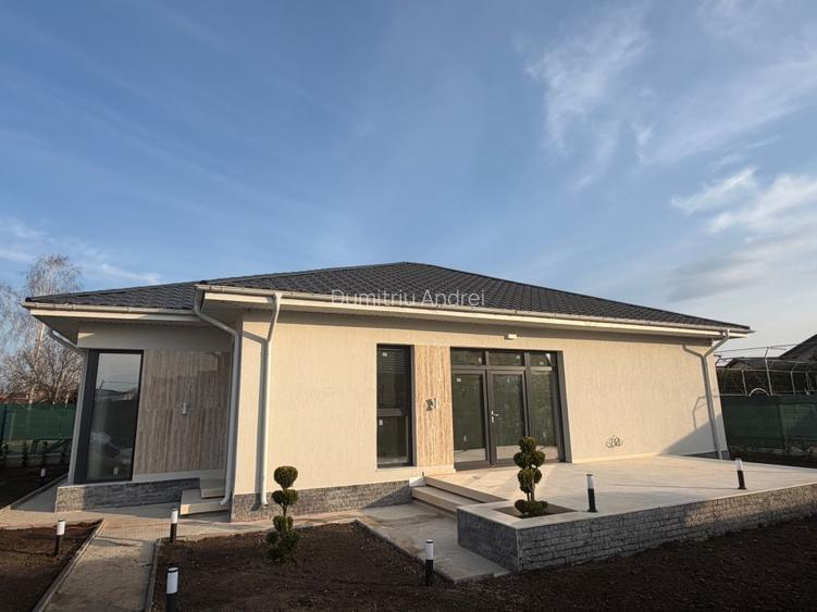 Casă de vânzare Bucov - 4