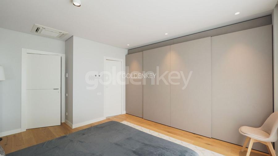 Apartament modern cu 5 camere | vedere lac | 2 garaje - 13