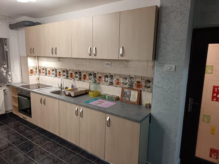 Apartament 2 camere, decomandat,  Deva, bulevardul Decebal (prețul e negociabil) - 8