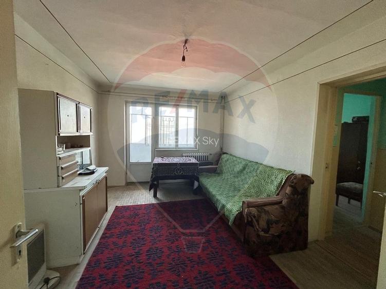 Apartament cu 2 camere de vânzare în Cugir COMISION 0% - 2