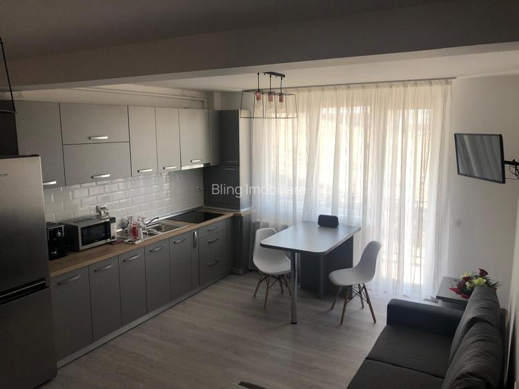 Apartament de 3 camere, 63 mp , Zona Teilor - 2