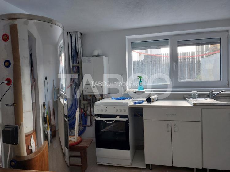 Casa individuala de inchiriat P+1E 3 dormitoare curte libera 300 mp - 20