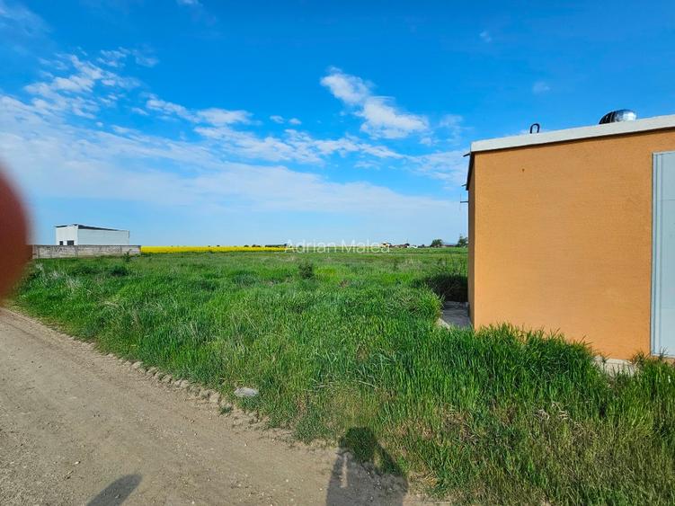 Proprietar,  2 terenuri 490 mp Adunatii Copaceni, strada Troitei  - 7