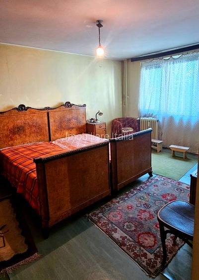 Apartament de 3 camere decomandat, etaj 2, str Codrii Neamțului - 3