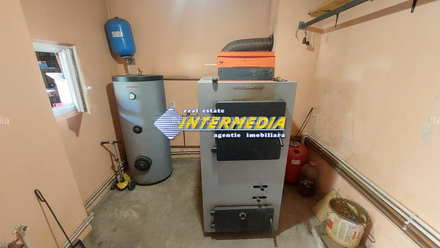 Casa cu 4 camere mobilata si utilata 593mp teren zona Centru - 13