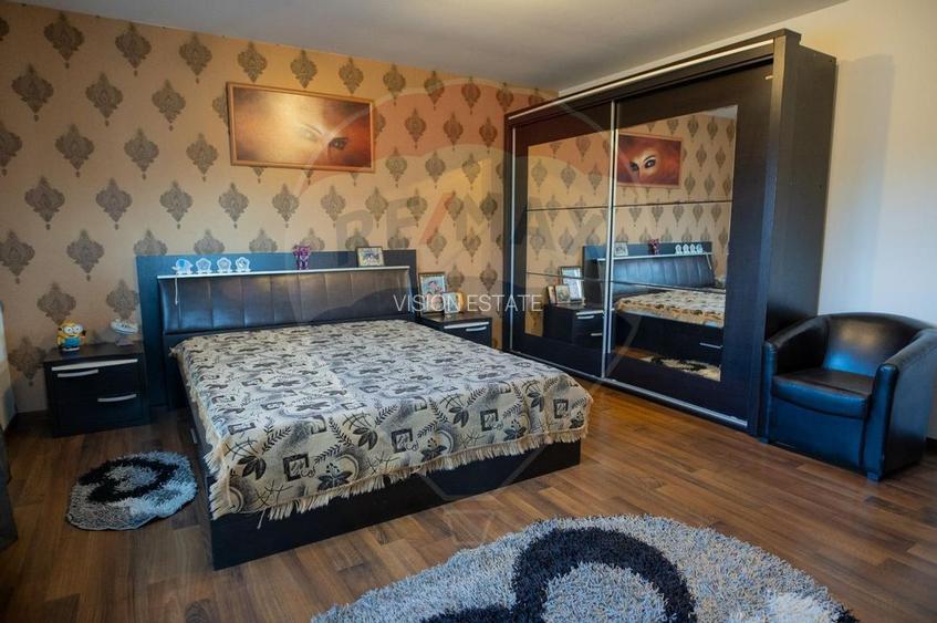 Casă / Vilă cu 5 camere de vânzare - 24