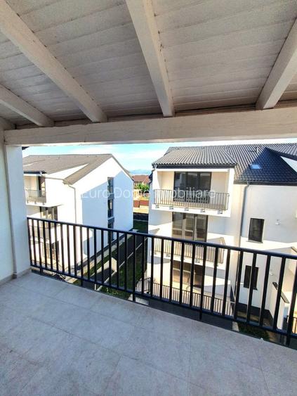 Apartament intabulat, 2 camere decomandate, bloc tip vilă, Sânpetru - 18