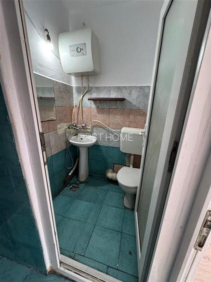 Garsoniera 12mp , de vanzare, zona Sud, etaj 4 cu acoperis - 9