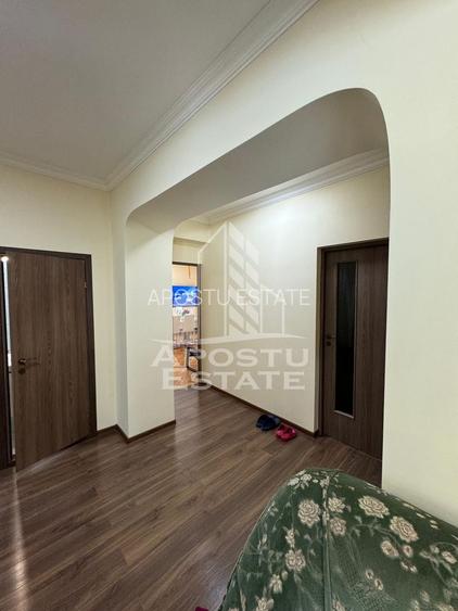 Casa cu piscina si 5 camere in Dinias - 9